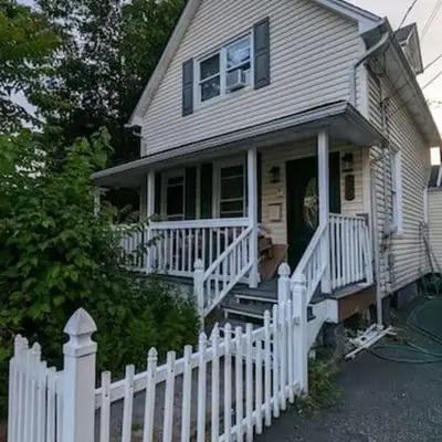 Stunning 4BR home close to NYC