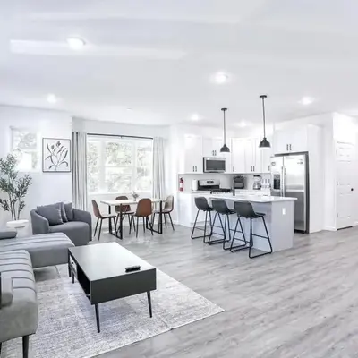 Newly Built Lake House Near NYC EWR MetLife AD Mall