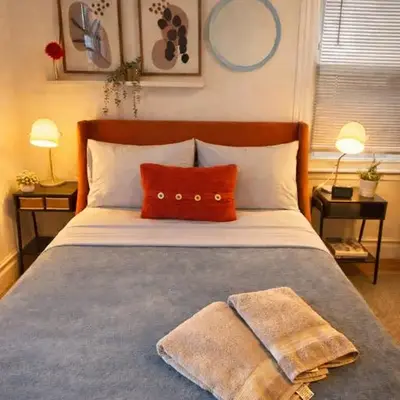 Superior Queen Bed & Fulton Bed