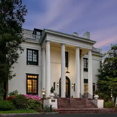 Tarrytown House Estate